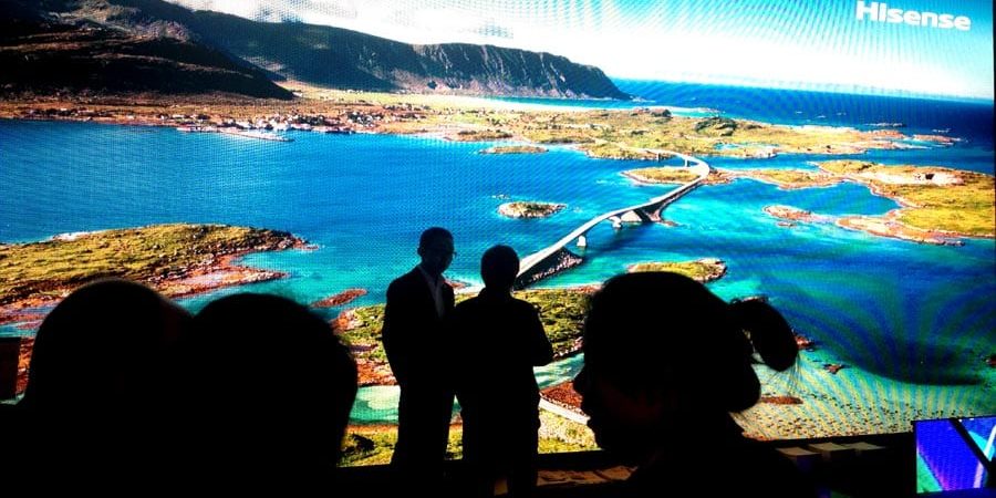 Mega-Screen Superwand