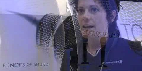 Am Stand von beyerdynamic