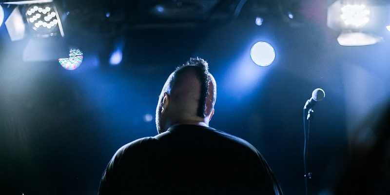 circle Stages show cases circle Stages show cases