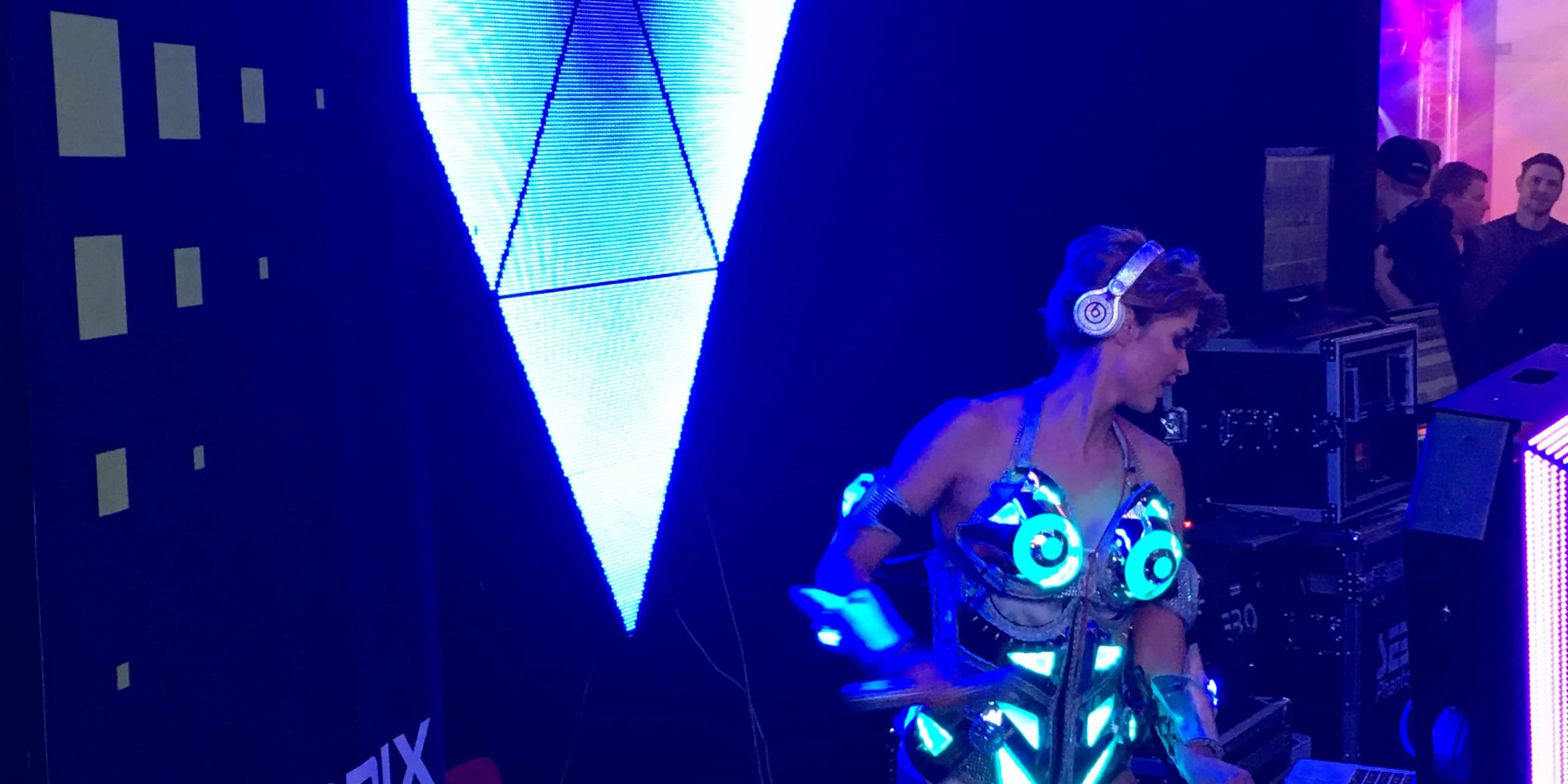 Micaela Schäfer Laser-Show 2 Micaela Schäfer