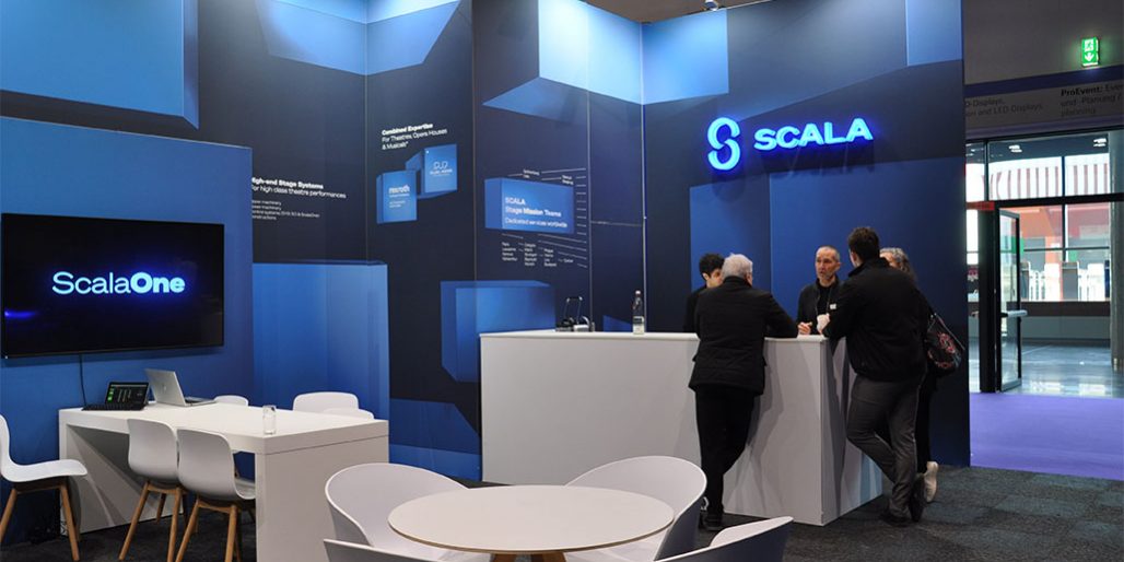 SCALA Prolight + Sound 2025 Messestand von SCALA mit ScalaOne-Display, Theke und Infogesprächen auf der Prolight + Sound.